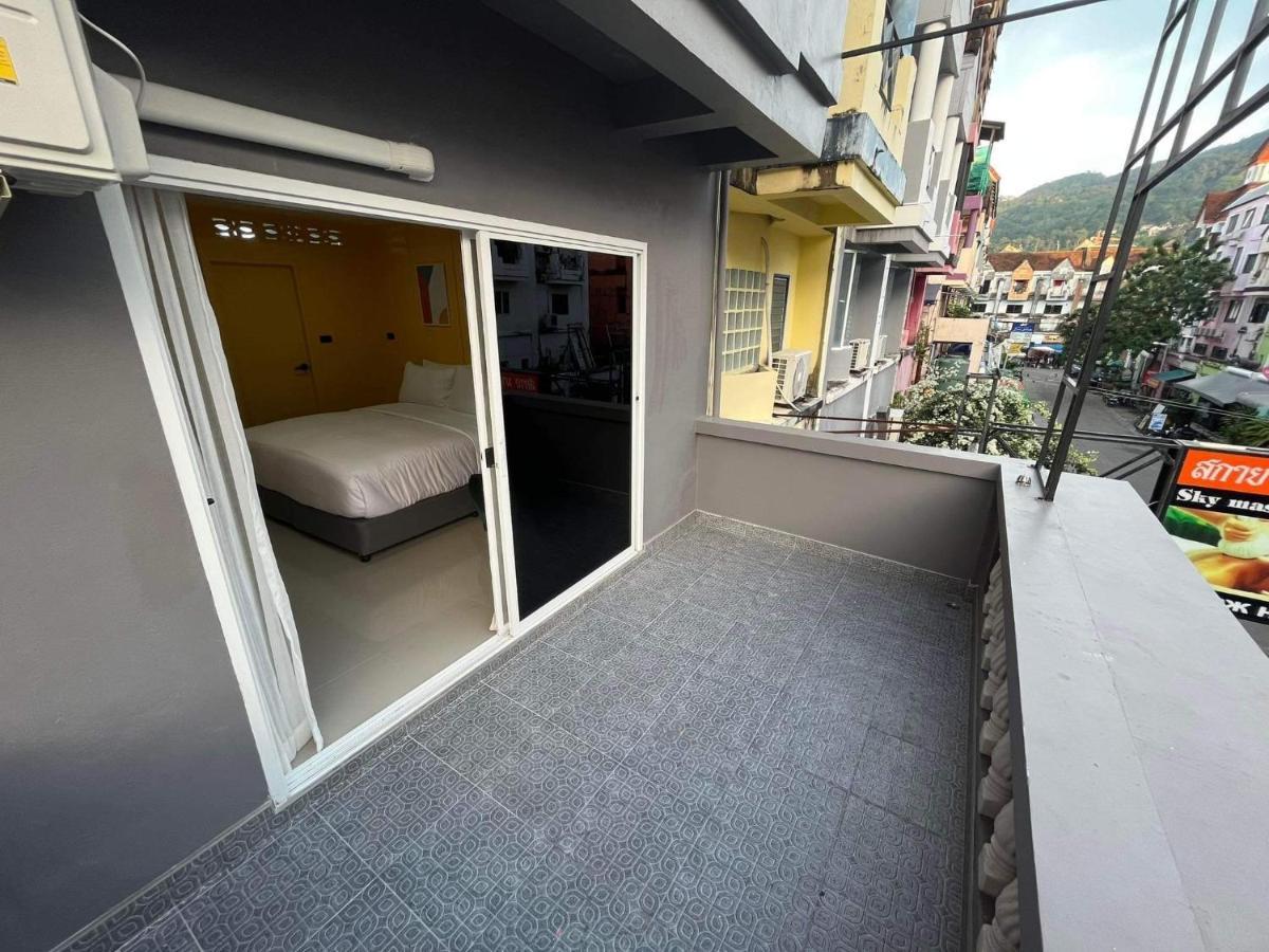 Sari Boutique Hotel Patong Exterior photo