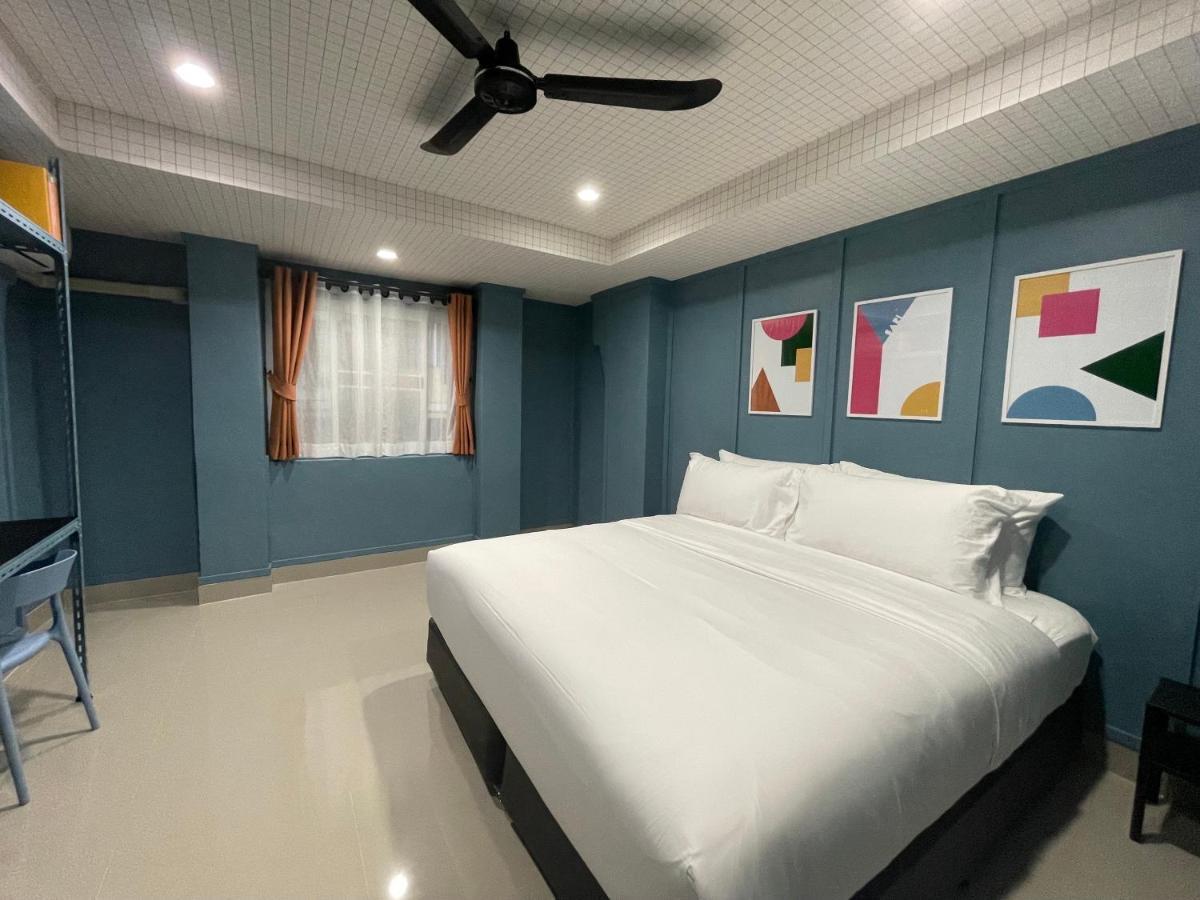 Sari Boutique Hotel Patong Exterior photo